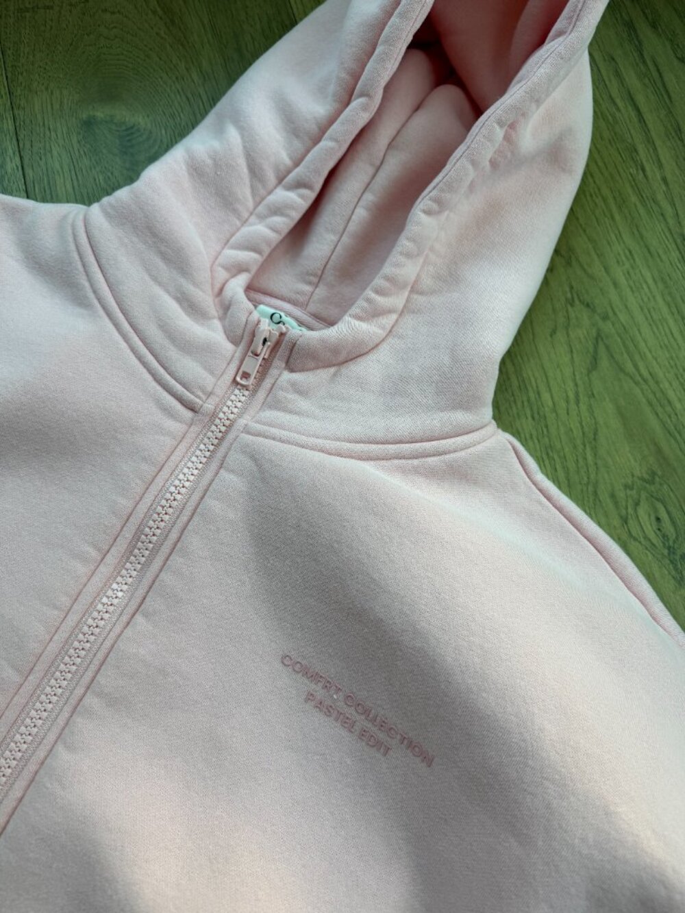 Comfrt Zip Hoodie- Pastel Edition (Bubblegum) - Picture 2 of 4